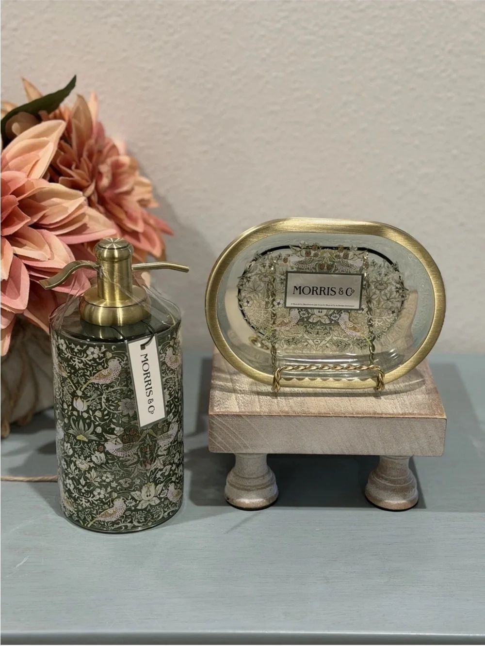 New Morris & Co Heavy Glass Green Strawberry Thief Soap Dispenser & Soap Dish